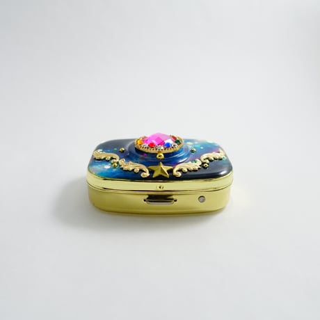 デザイン変身ピルケース［次元を越えるパワーエフェクト］