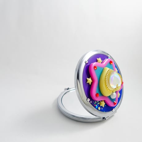 デザイン変身コンパクトミラー