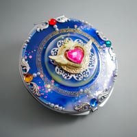 デザイン変身ビッグピルケース［未来へ誓うネオクリスタル］