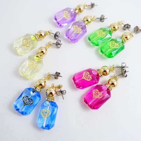 ひみつのジュエリートイピアス［いろんな私と仲良しコロン］