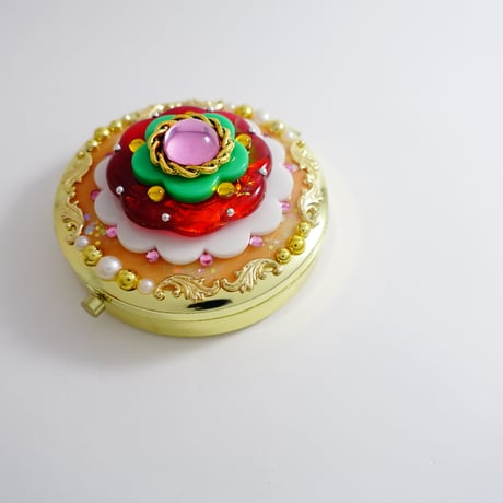 変身コンパクトピルケース