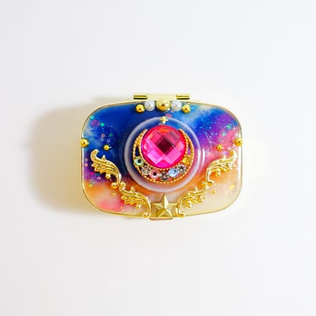 デザイン変身ピルケース［夕暮れ時のミラクルムーン］