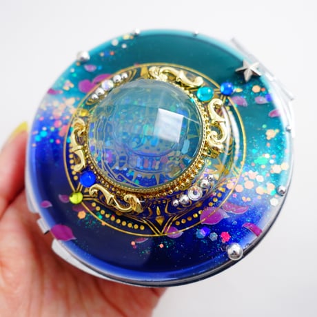 デザイン変身ビッグピルケース［胸に刻むふたりのブリーズ］