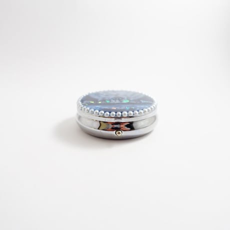 デザインピルケース［シルバーパレス］