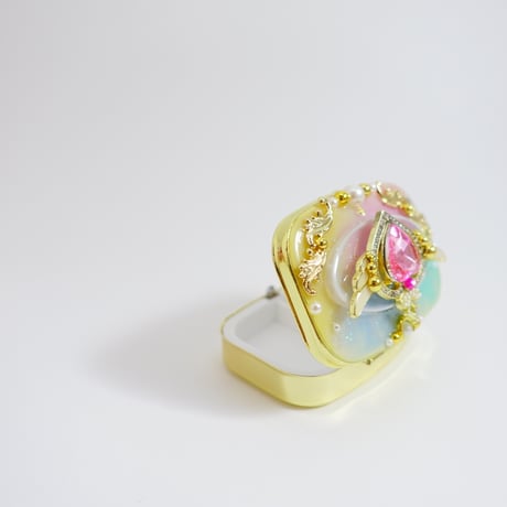 デザイン変身ピルケース［一緒に描こうミライエイジ］