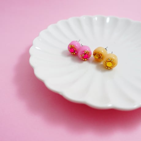 ちびちびチョコンパクトピアス