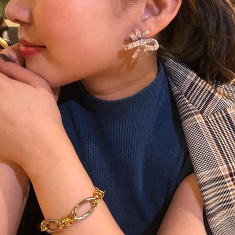 リボンピアス【M】