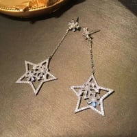 ゆらゆらフラワーインザスターピアス