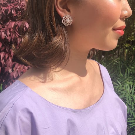 カメリアピアス