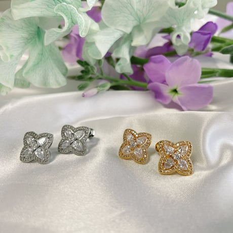 Lizaピアス
