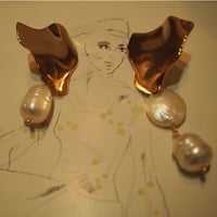 トライアングル淡水パールピアス