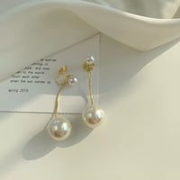 pearl ballイヤリング