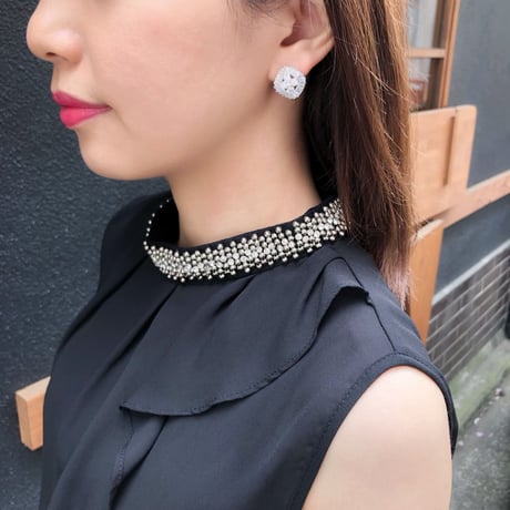 スクエアフラワーピアス