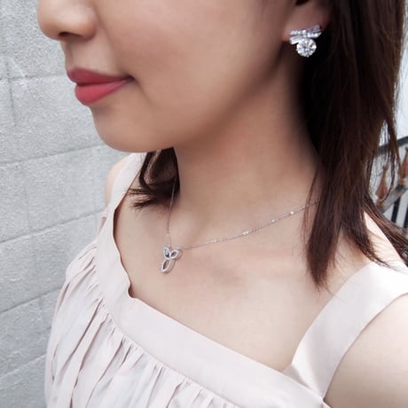 リボン×一粒ストーンピアス