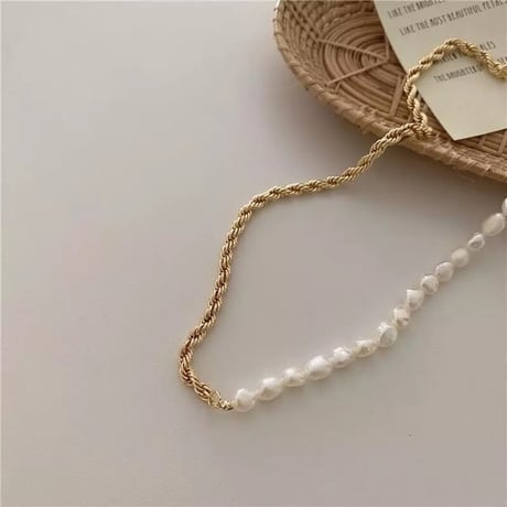 パールチェーンネックレス