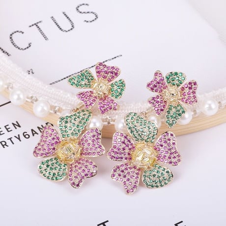 Double Flowerピアス