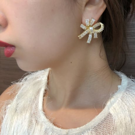 リボンピアスM【Gold】
