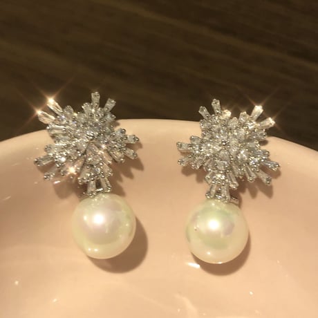 Snow&Pearlピアス