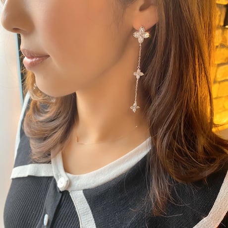 Lizaスウィングピアス