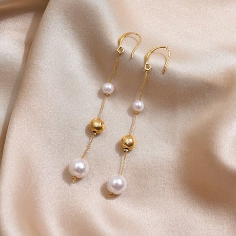 エアリーパールボールピアス