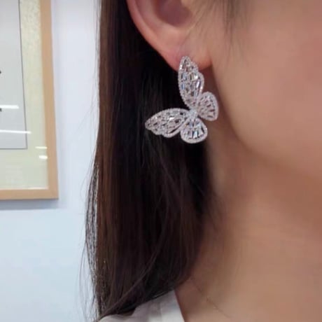 バタフライピアス【M】