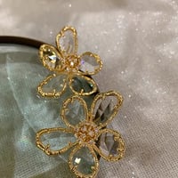 クリスタルフラワーピアス【S】
