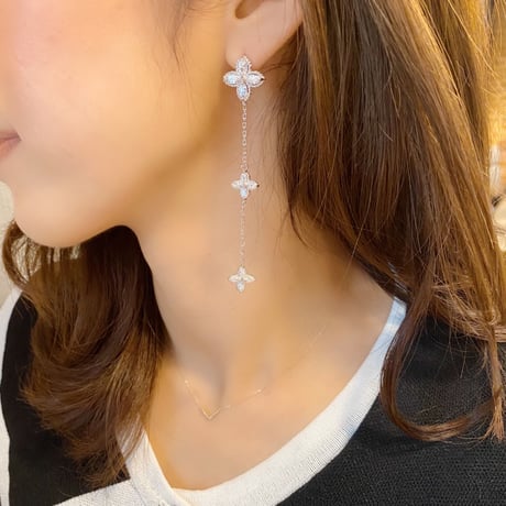 Lizaスウィングピアス