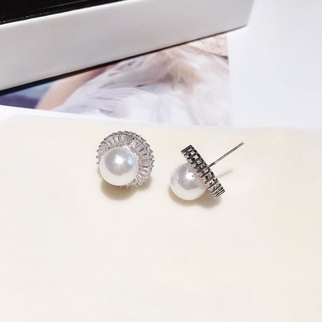 リュクスパールピアス