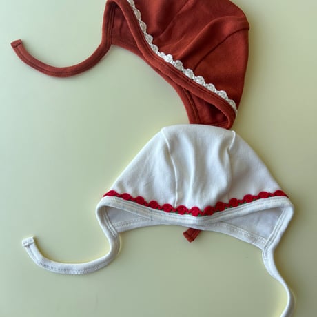 rose ribbon bonnet