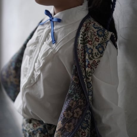 3ribbon shirt
