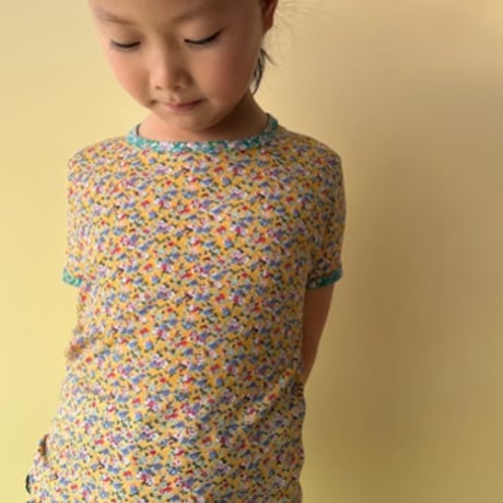 Flower tee