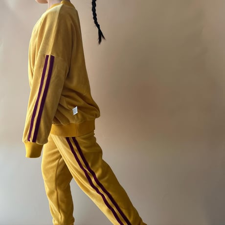 light velour sweat TOPs