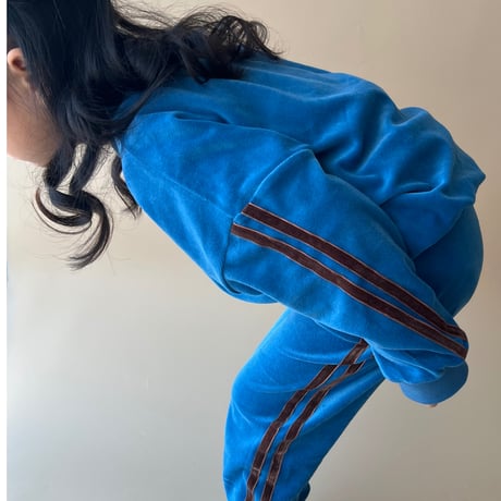 light velour sweat TOPs