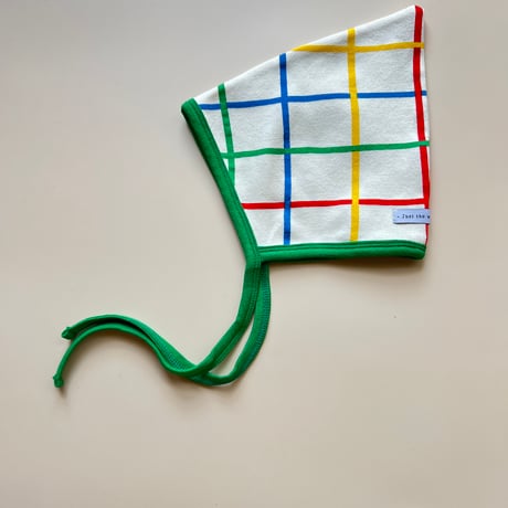 triangle bonnet