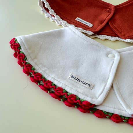 rose ribbon bib