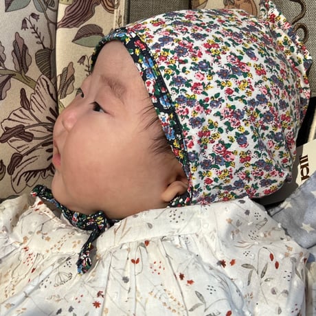 triangle bonnet