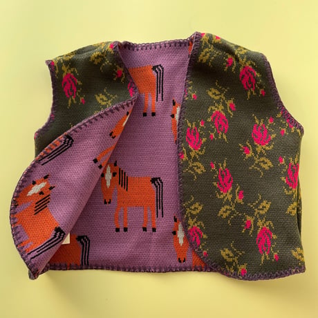 knit reversible VEST