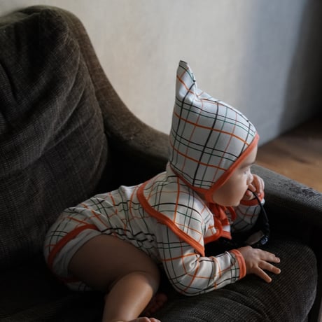 BROWN check  bonnet