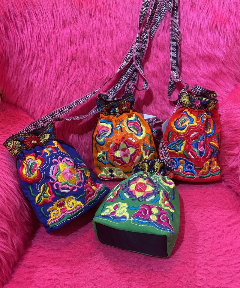 雲南民族 風 刺繍 巾着バッグ【チャイナフェア】 | GUGU