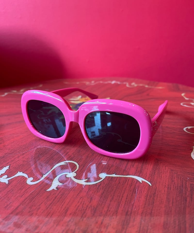 バービーピンク スクエアフレーム サングラス | GUGU 