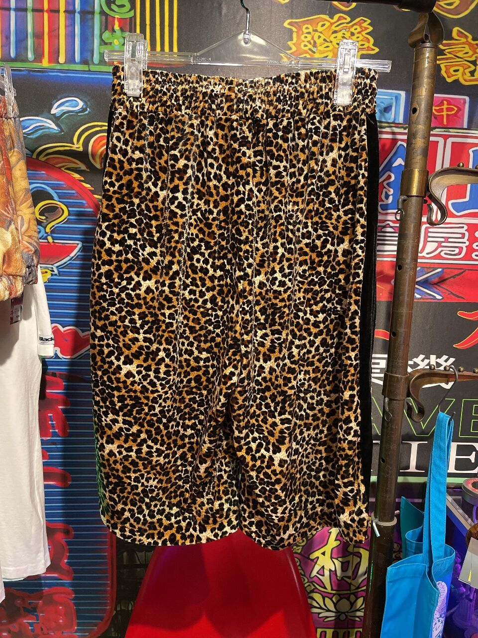 豹柄 サイドライン ベロア ハーフパンツ | GUGU
