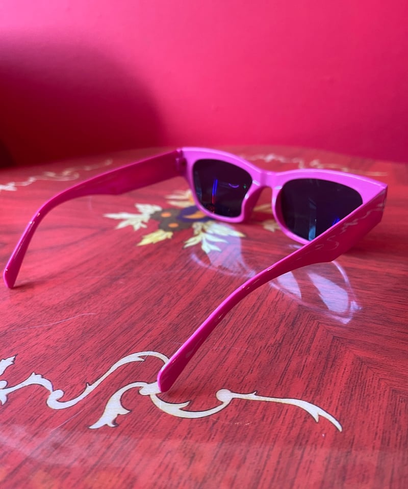 ZARA ザラ barbie バービー ビビッドピンク サングラス