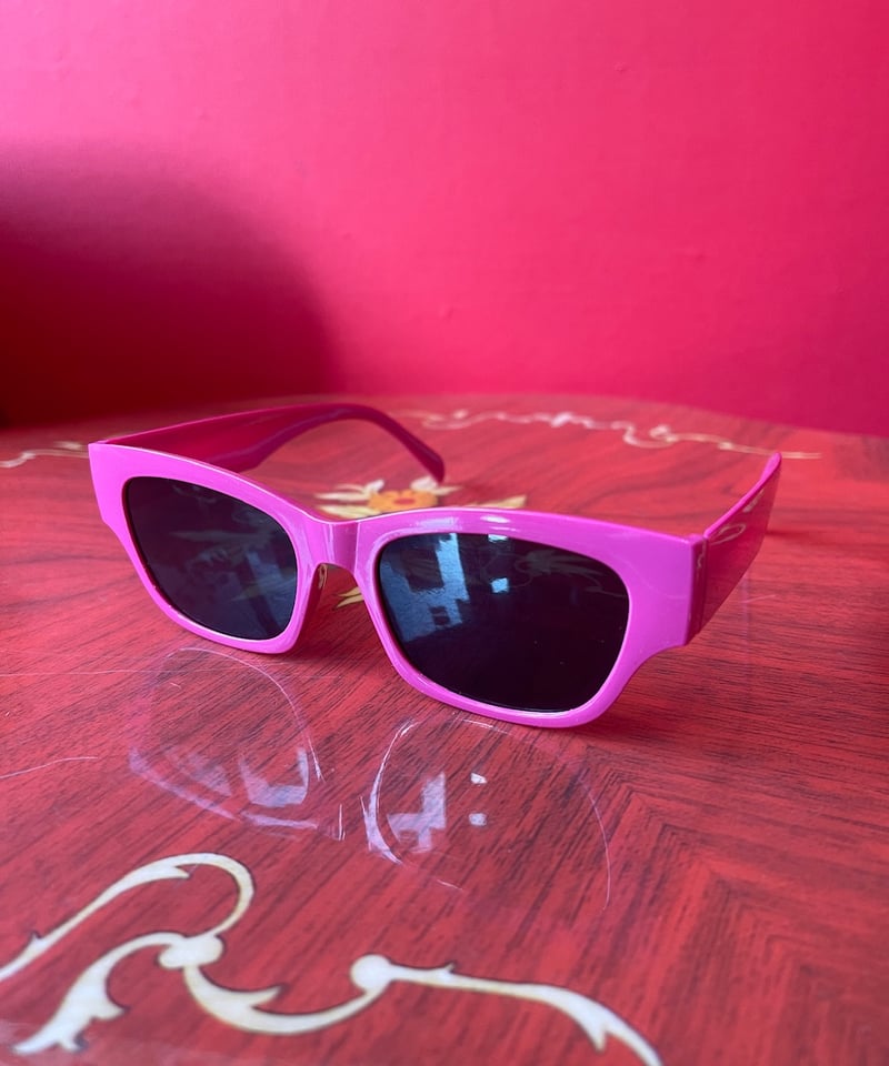 ZARA ザラ barbie バービー ビビッドピンク サングラス