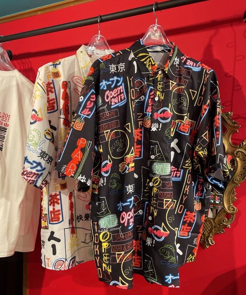 ネオン サイン プリント シャツ | GUGU