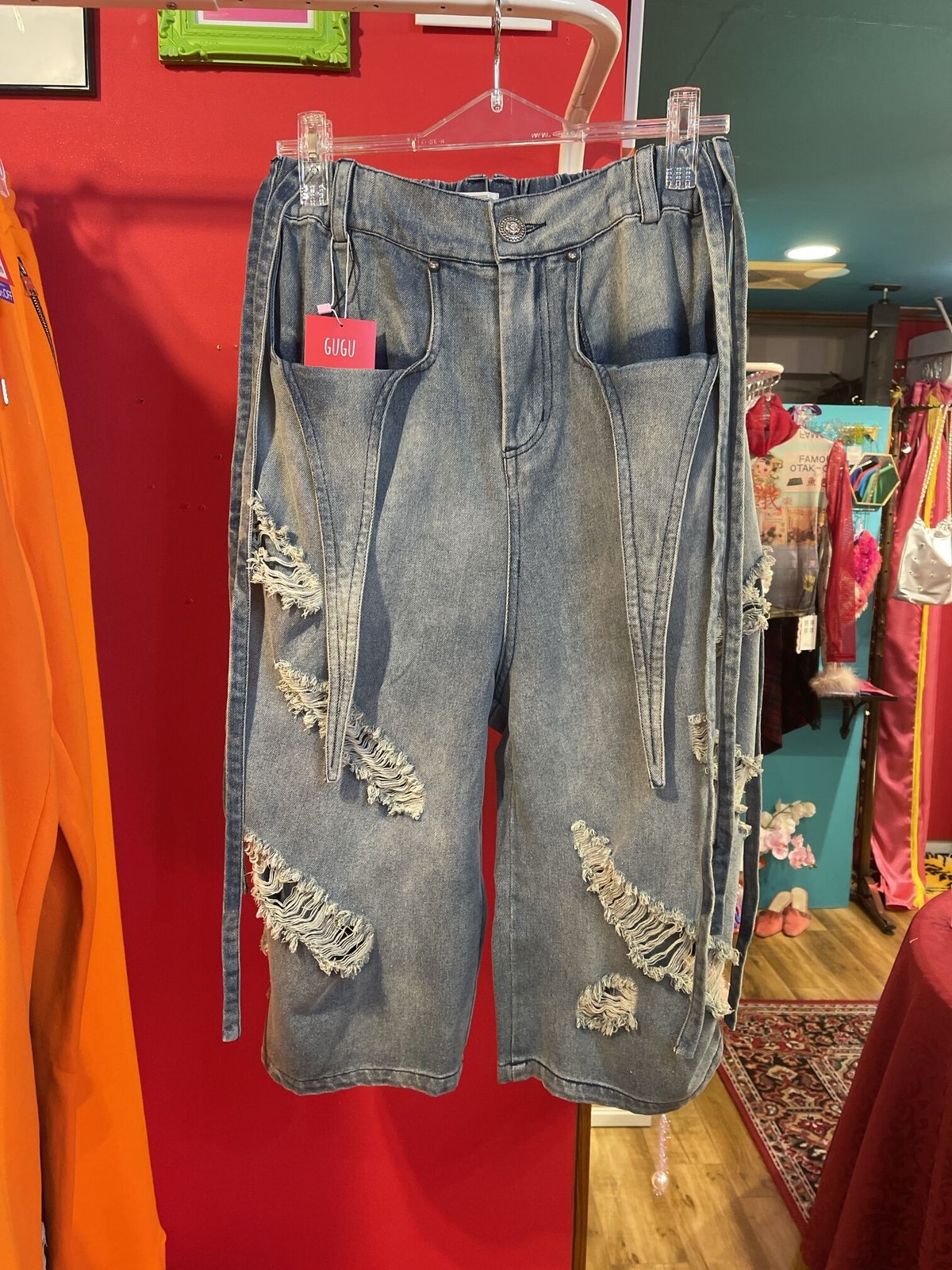 DO NOT DISTURB OUR DESIGN】グランジ加工 デニム ロングハーフパンツ