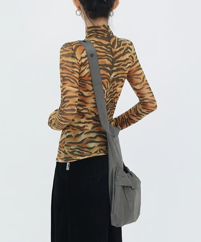 セカンドスキン ハイネックタイガープリント トップス | GUGU