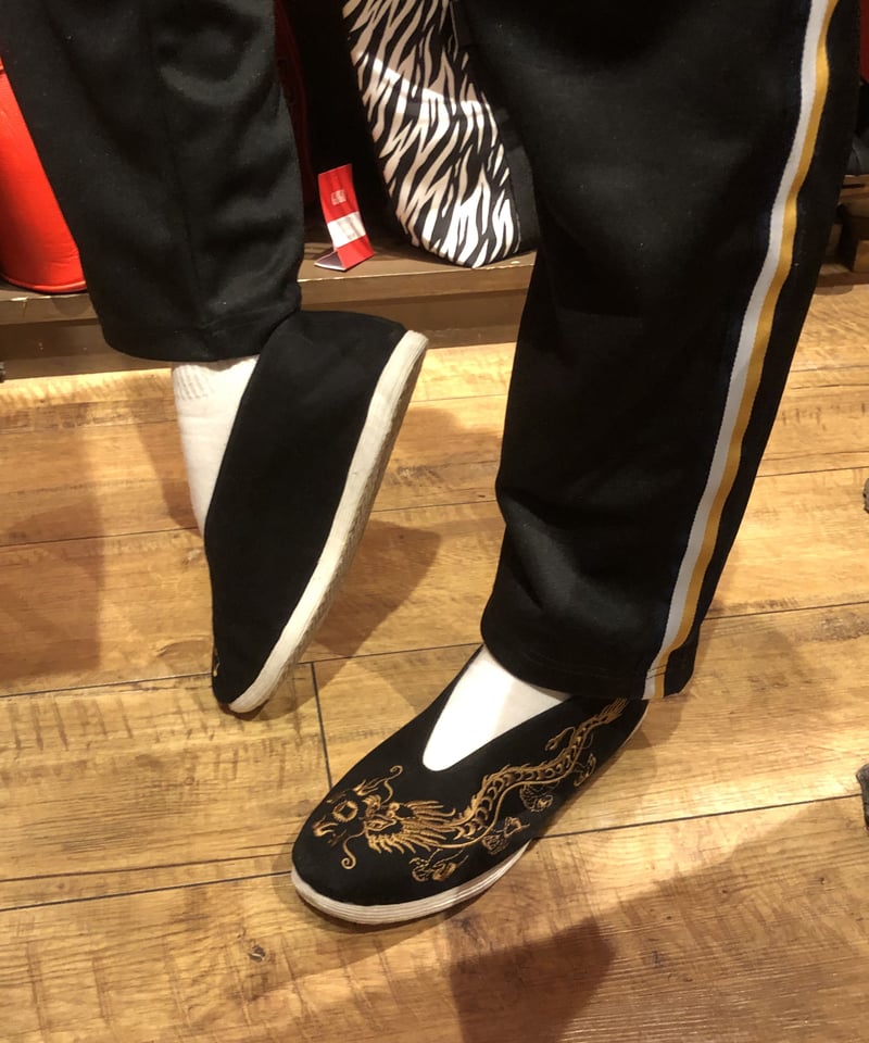 ドラゴン刺繍カンフーシューズ スリッポン tb-200315-1 | GUGU