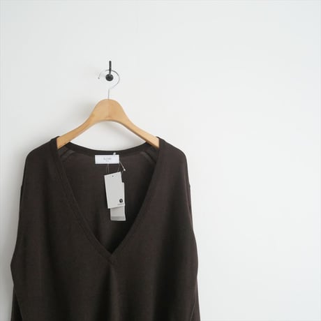 2024AW・人気完売色 / 未使用 / SLOBE IENA / ウォッシャブルプレーンVネックニット / 24080912277030 / 2412-1003