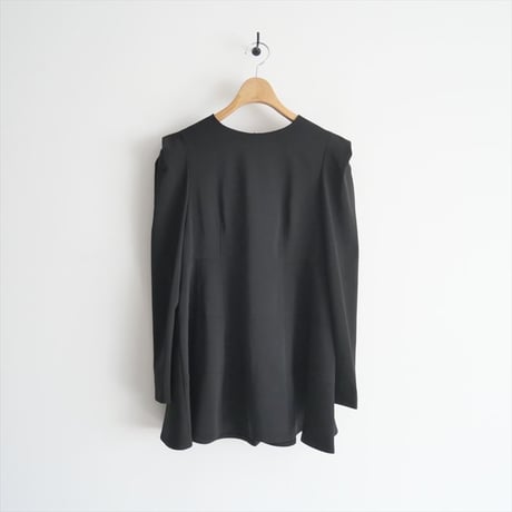 2023SS / 未使用 / em. / バックフレアブラウス / 234001 / 2412-0871