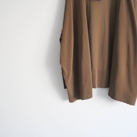 2024SS・人気完売品 / DEUXIEME CLASSE / shake code ショートカーディガン / 24080500405110 / 2411-0424